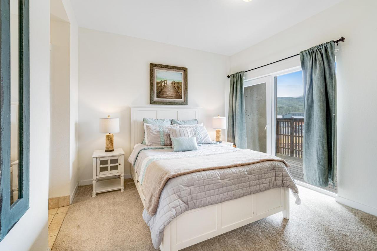Serenity By The Sea Apartment ร็อคอเวย์บีช ภายนอก รูปภาพ